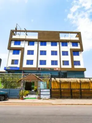 FabHotel Prime Emerald I, Alandi